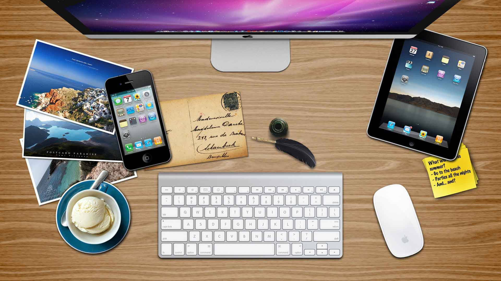 Desktop Computer 桌布 壁紙 — 木製書桌上放有鍵盤、滑鼠、平板電腦、電話、照片和冰淇淋，下方是顯示紫色極光的發光顯示器。