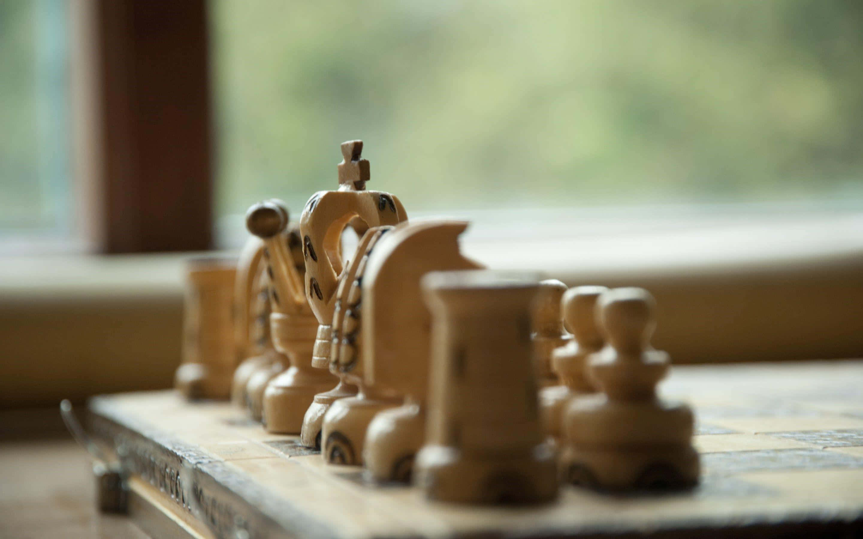 木製棋盤上的西洋棋棋子 壁紙