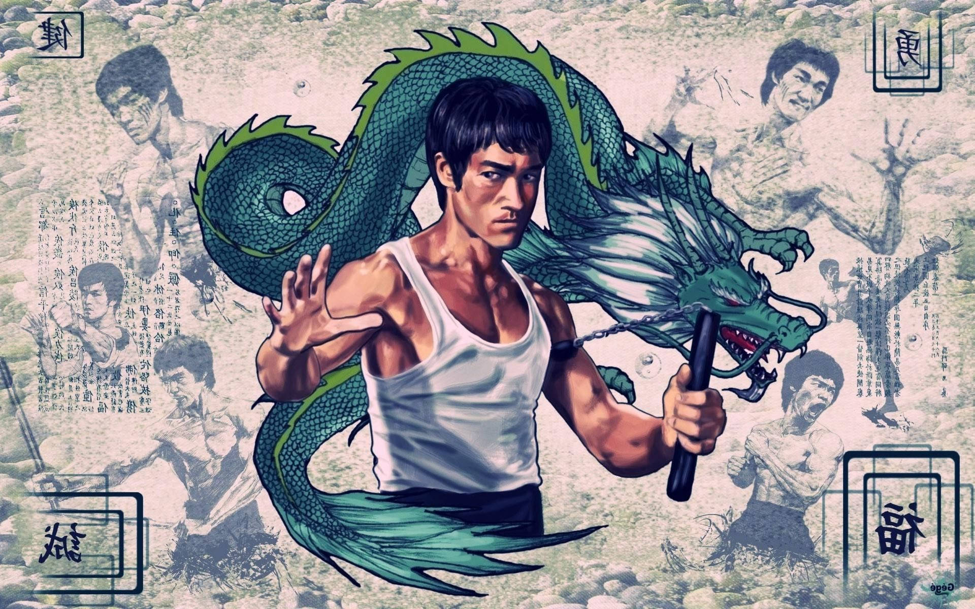 李小龍 桌布 壁紙 — 李小龍以武術姿勢站立，身後有一條綠龍盤繞，背景是他戰鬥姿勢和漢字的拼貼畫。