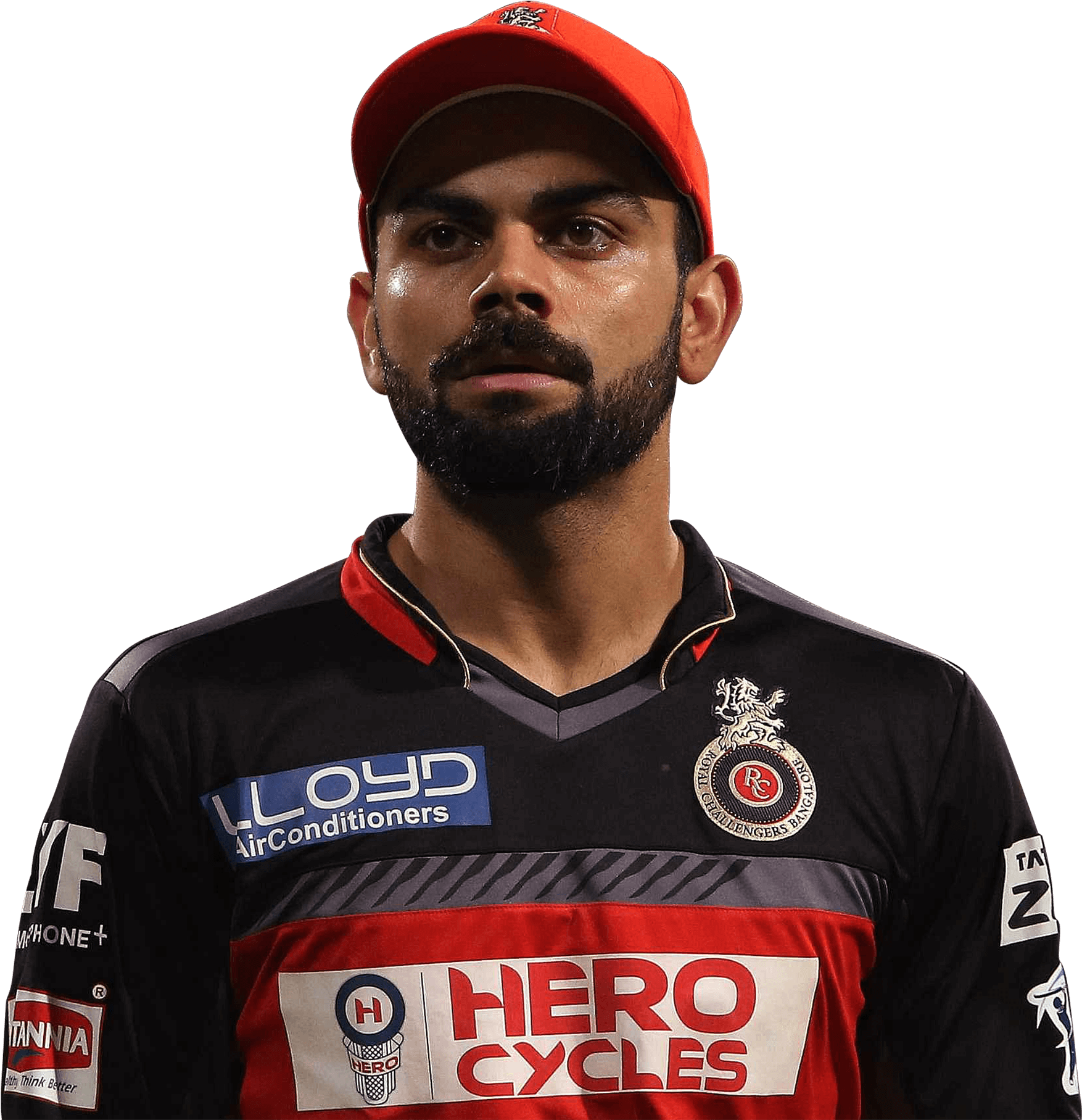 Cricket 桌布 壁紙 — 板球運動員維拉·高利（Virat Kohli）戴紅色帽子、穿黑色球衣，在深色背景前的特寫肖像。