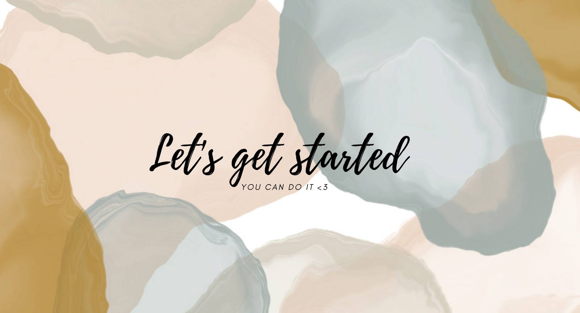Motivational Aesthetic Desktop 桌布 壁紙 — 柔和抽象水彩形狀，以米色、灰色和金色呈現，並帶有勵志文字疊加。