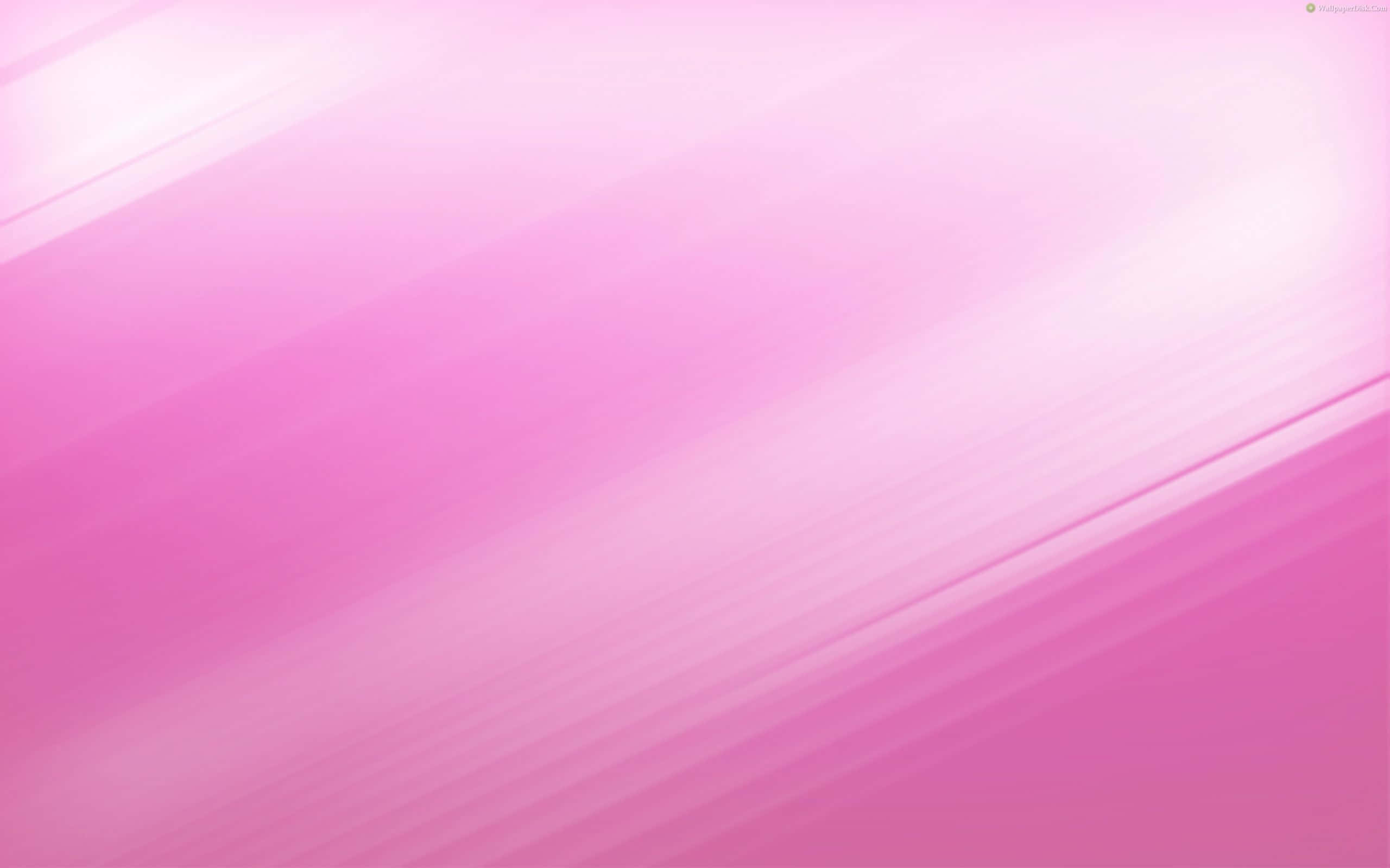 Pink And White 桌布 壁紙 — 柔和漸層粉紅色桌布，帶有對角光線條紋，營造出溫和的發光效果。