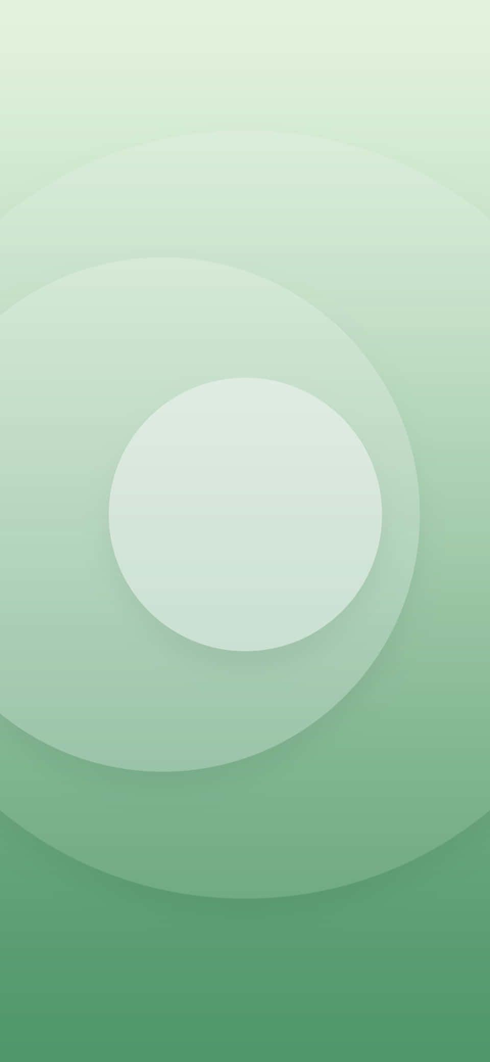 Circle 桌布 壁紙 — 柔和漸變綠色背景，帶有層疊的半透明圓圈，營造出極簡抽象設計。