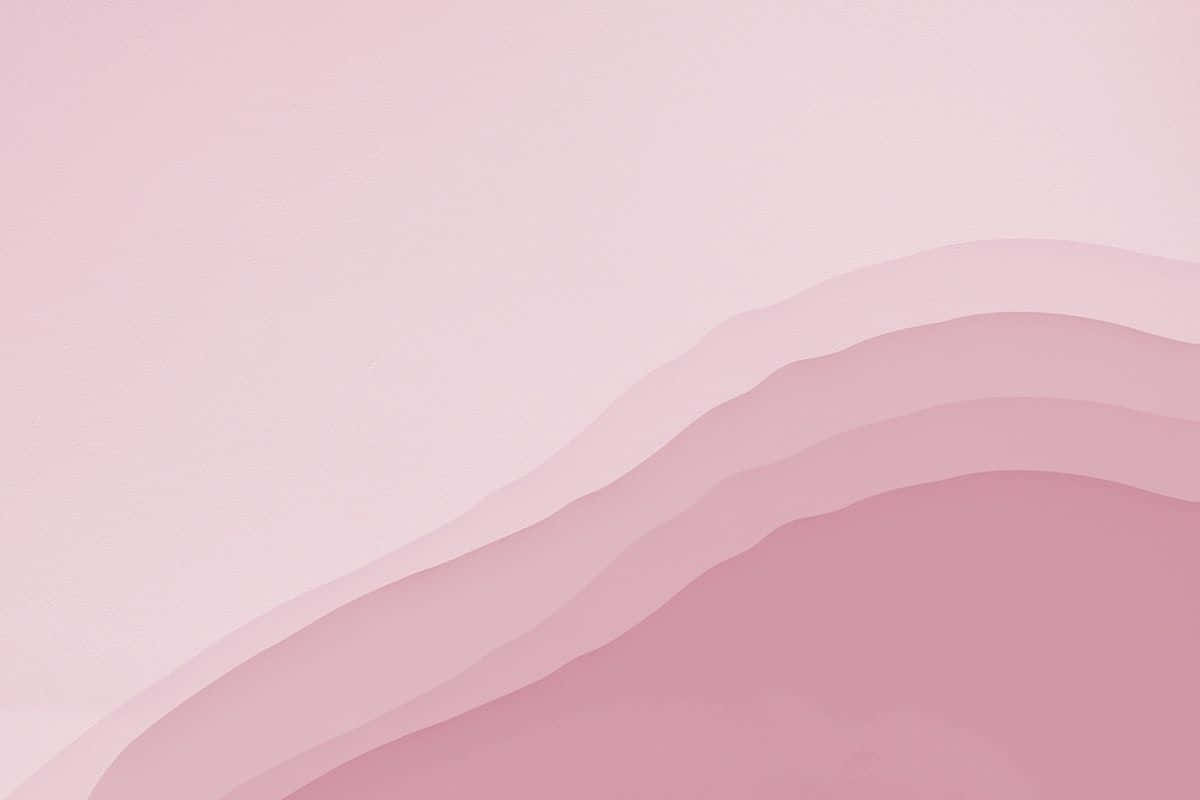Blush 桌布 壁紙 — 柔和的層疊粉紅波浪在極簡抽象背景上輕輕流動，帶有微妙的漸變過渡。