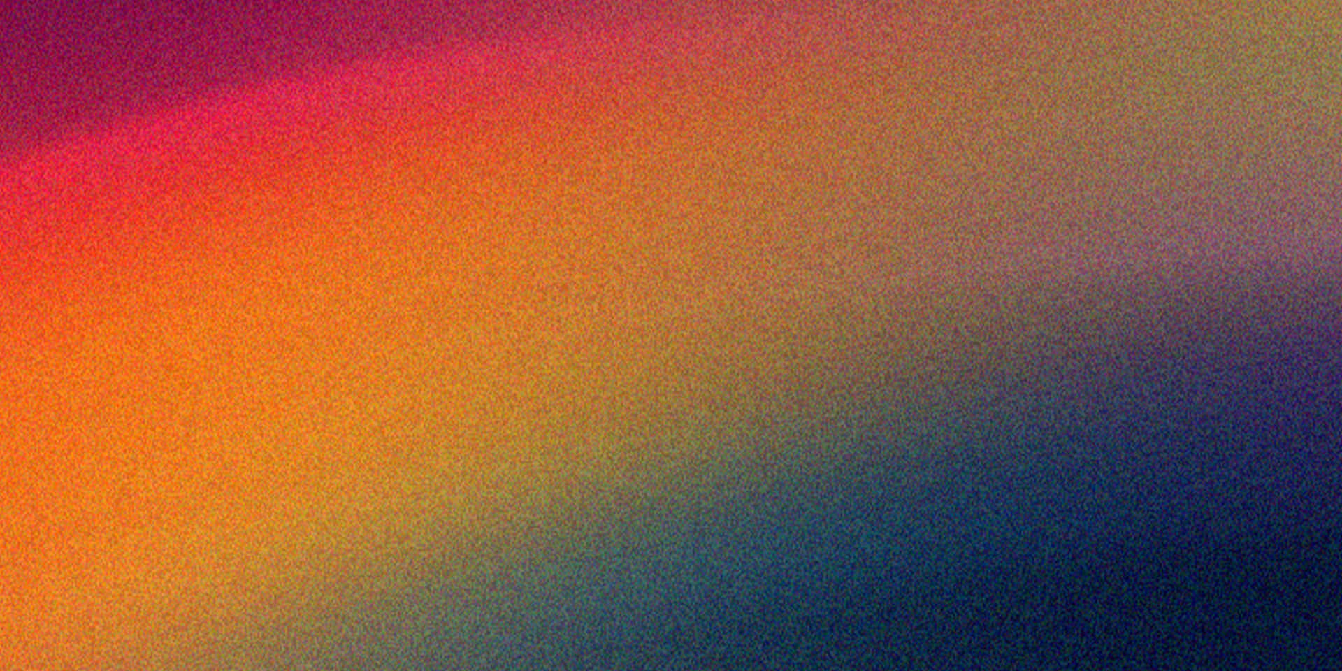 Abstract Warm Color Gradient Background Texture with Subtle Grain 壁紙 — 柔和的暖色到冷色漸變在有紋理的表面上流動，營造出夢幻的抽象背景。
