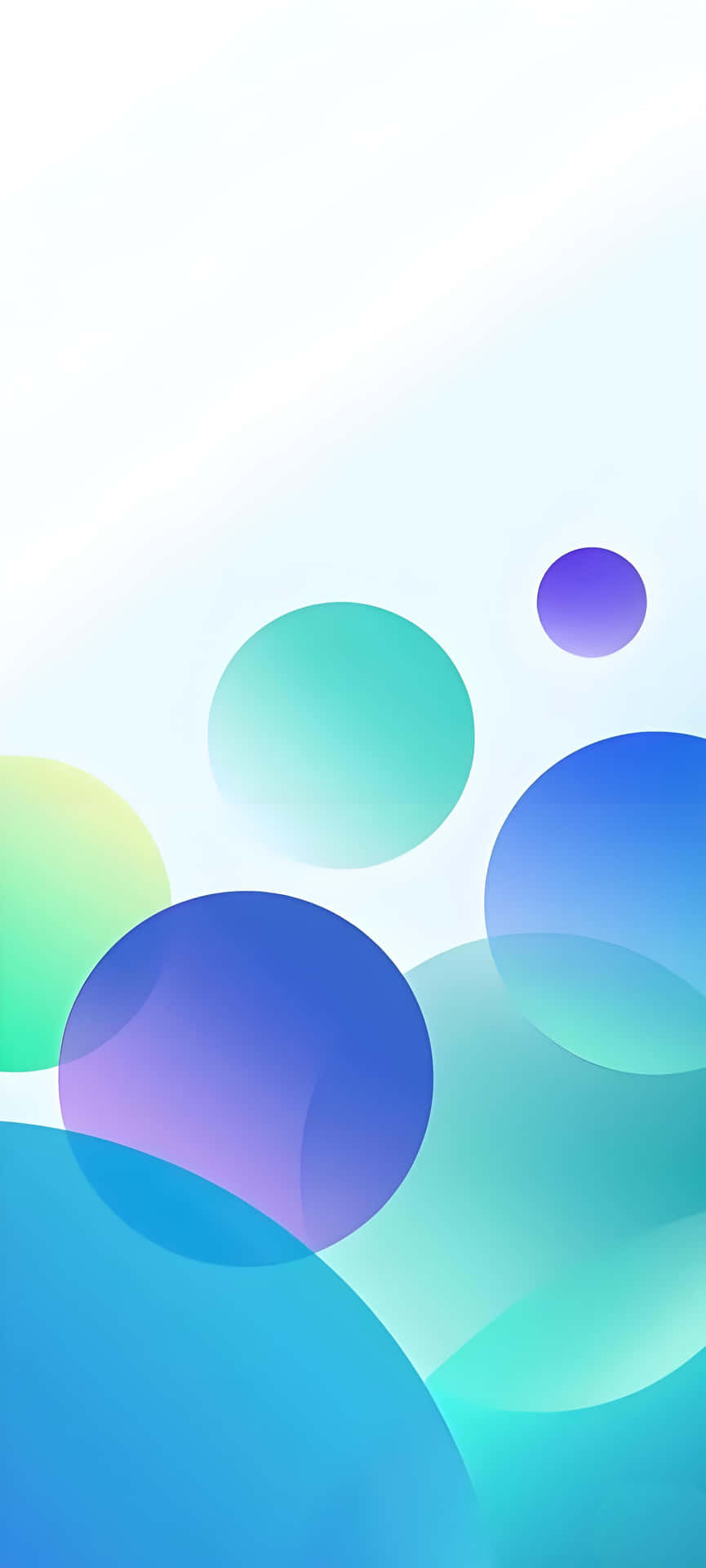Pastel Circles: Minimalist Dreamy Gradient Wallpaper 壁紙 — 柔和的漸變圓圈在藍色、綠色和紫色，漂浮在明亮的白色背景上。