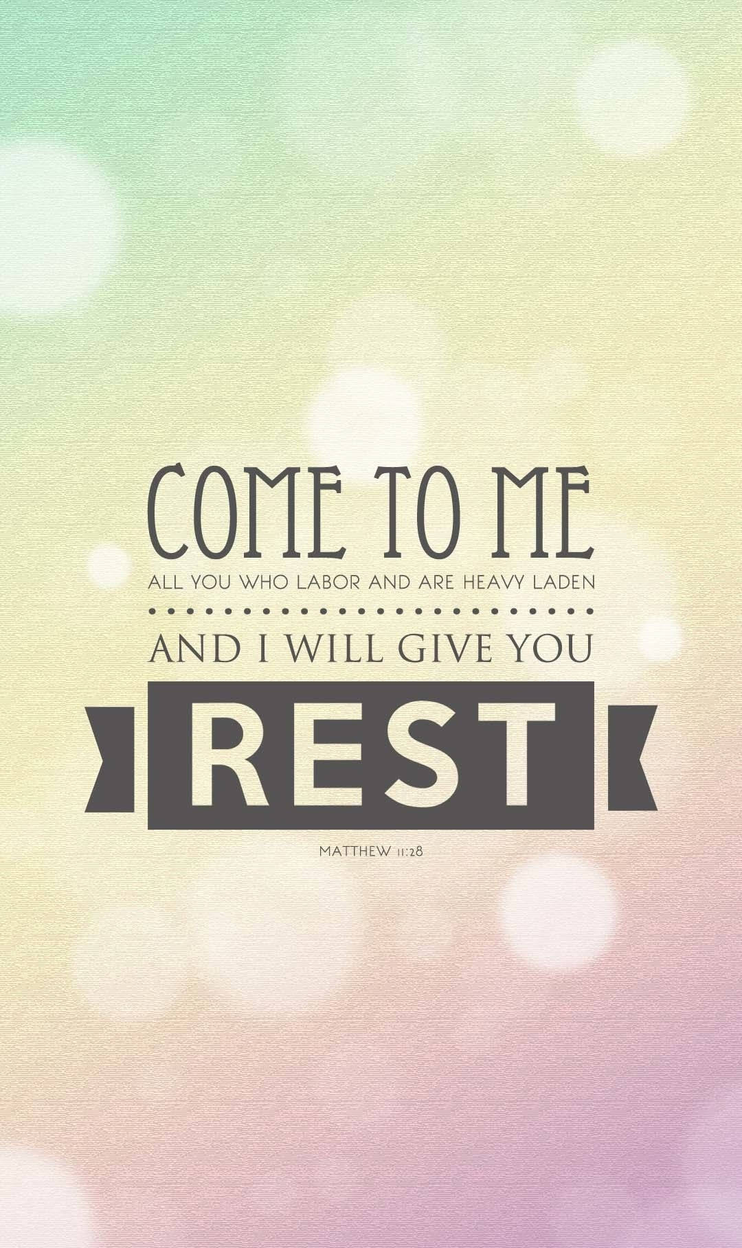 Christian Quotes 桌布 壁紙 — 柔和的粉彩漸變背景搭配散景燈光，以粗體字型顯示聖經金句「Come to Me」。