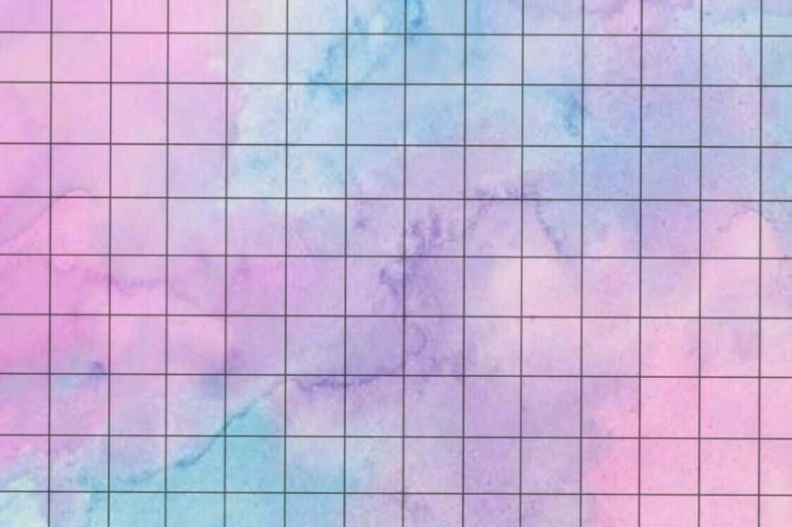 grid 桌布 壁紙 — 柔和的粉紅和藍色水彩洗滌在精緻的網格疊加下暈開，營造出夢幻的抽象背景。