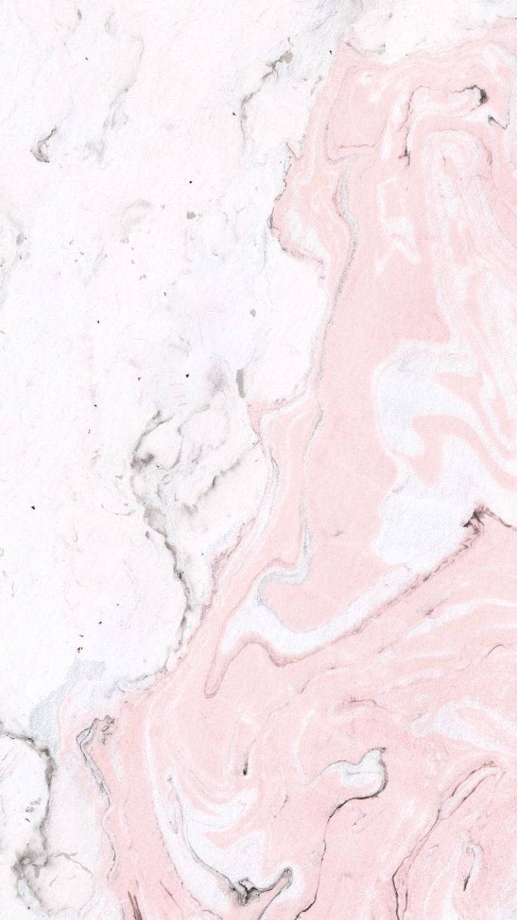 Pink Marble 桌布 壁紙 — 柔和的粉紅色和白色大理石，帶有旋轉的灰色紋理，優雅地流過表面。