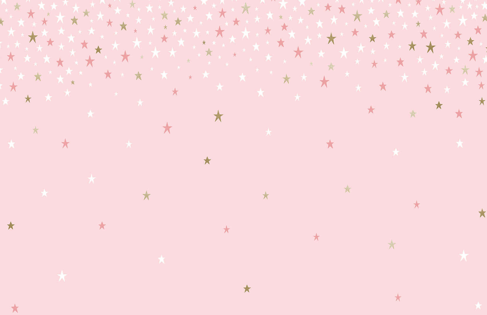 Cute Stars 桌布 壁紙 — 柔和的粉紅色背景，點綴著散落的白色、粉紅色和金色星星，營造出夢幻的天體圖案。