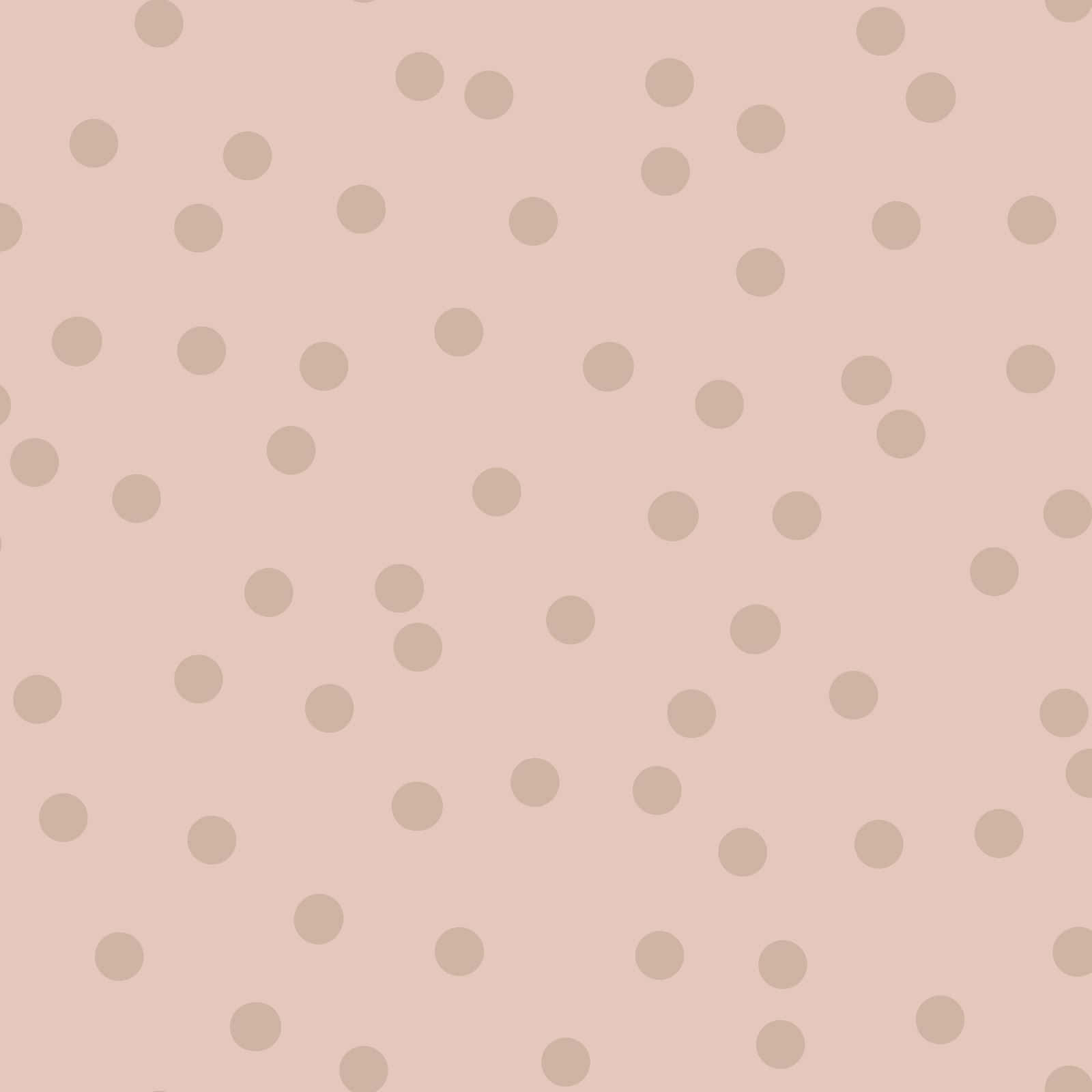 Pink Polka Dot 桌布 壁紙 — 柔和的腮紅粉紅色背景，點綴著分散的柔和灰褐色圓點，形成極簡重複圖案。