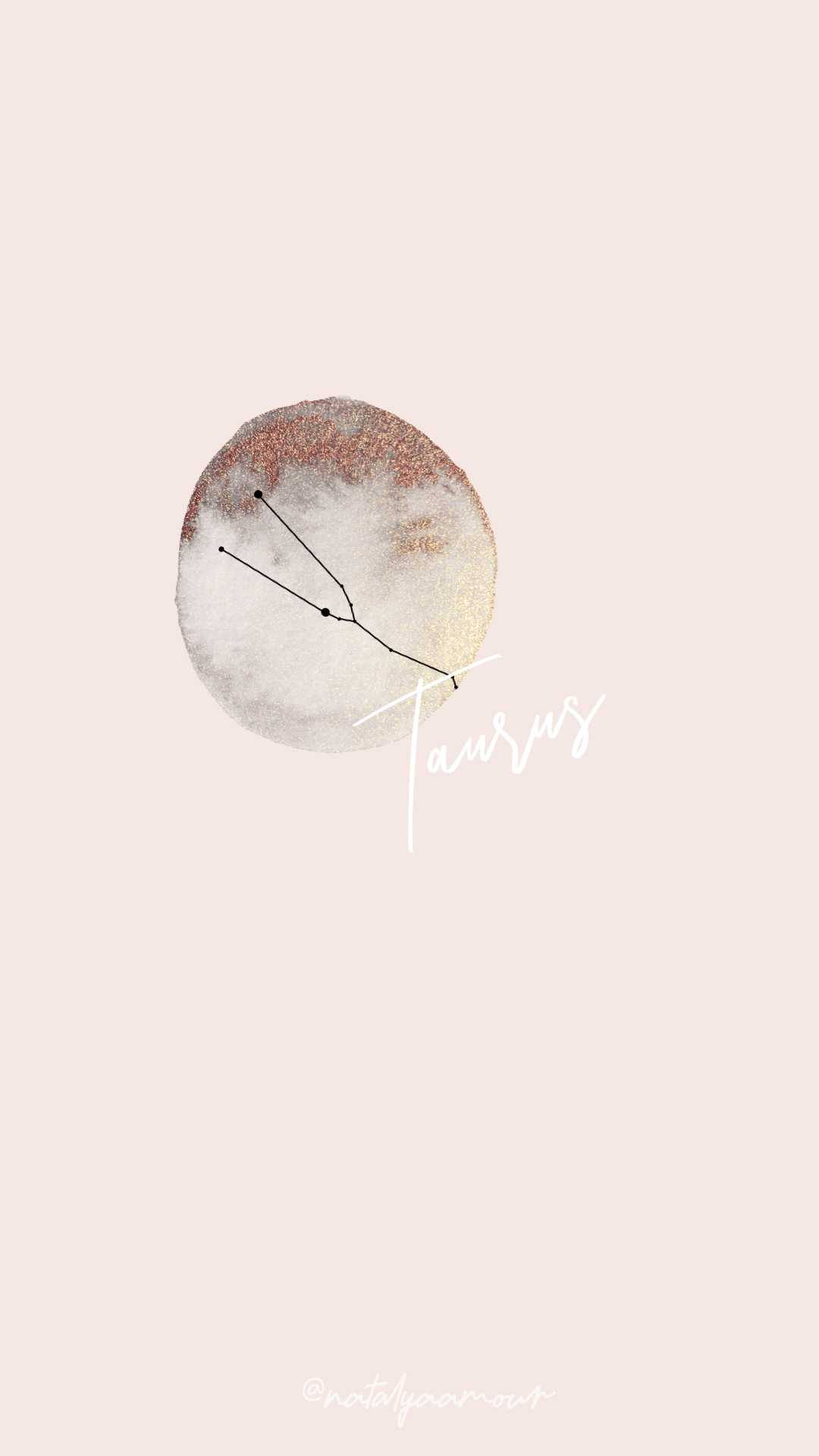 Taurus Aesthetic 桌布 壁紙 — 柔和米色背景上的極簡水彩圓圈，帶有金牛座星座線條和文字。