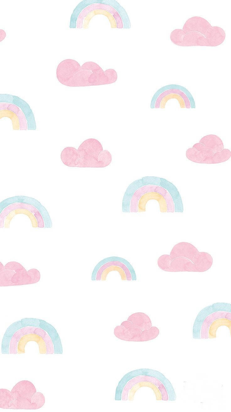 Pastel Pink iPhone 桌布 壁紙 — 柔和粉彩水彩彩虹和雲朵在潔白背景上輕輕飄浮，形成俏皮的重複圖案。
