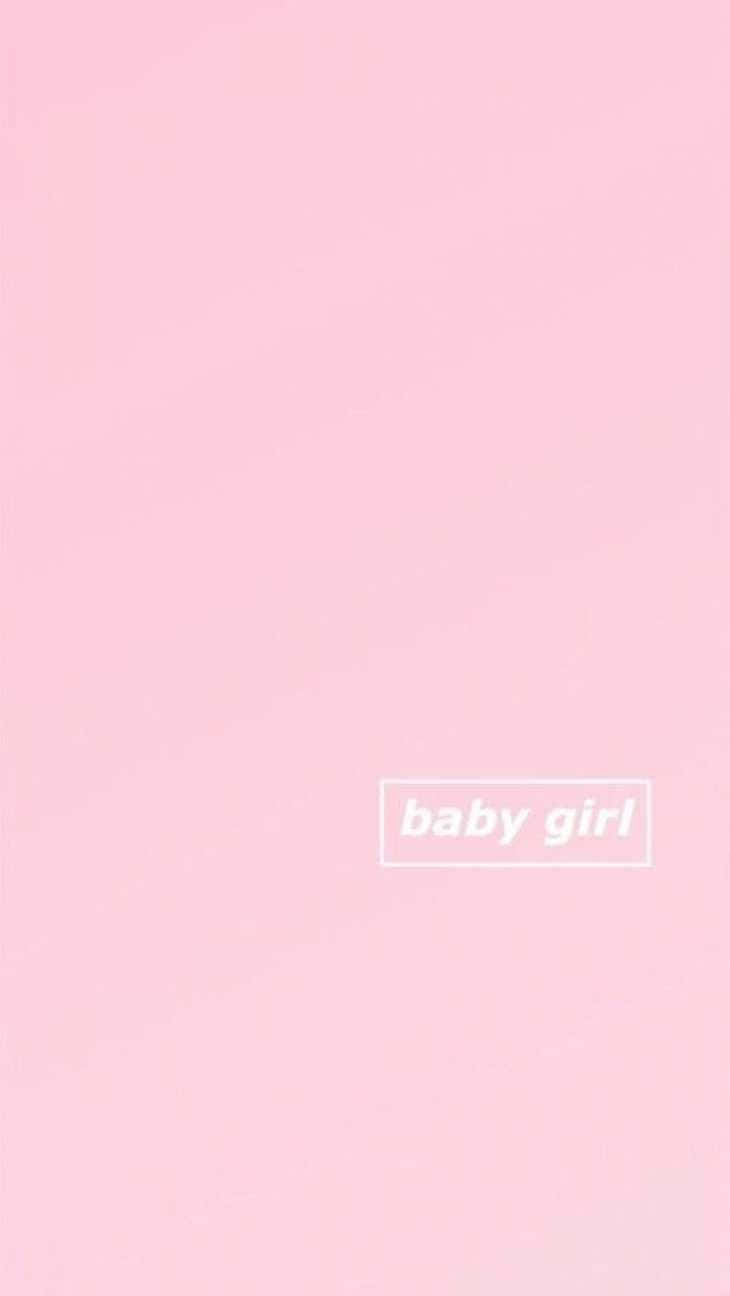 Soft Girl Aesthetic 桌布 壁紙 — 柔和粉紅色漸變背景，底部中央有白色文字框寫著 baby girl。