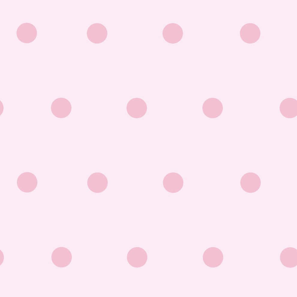 Pink Polka Dot 桌布 壁紙 — 柔和粉紅色背景，飾有均勻分佈的粉彩粉紅色圓點，形成重複網格圖案。