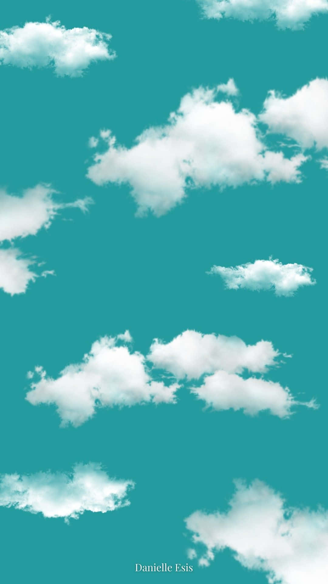 Clouds Aesthetic Tumblr 桌布 壁紙 — 柔軟的白雲懶洋洋地飄過充滿活力的青綠色天空，構成寧靜而簡約的畫面。
