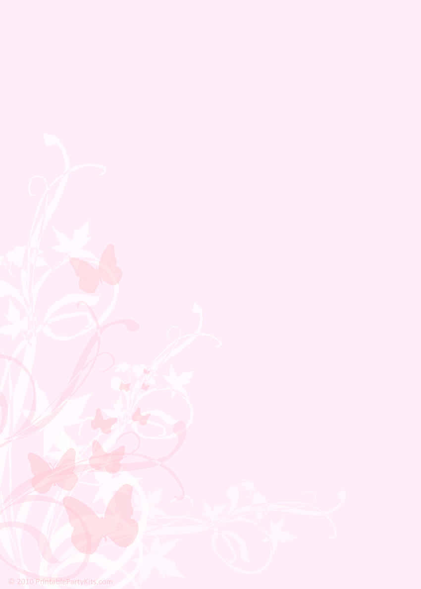 Quinceanera 桌布 壁紙 — 柔軟的粉紅色背景，左下角有精緻的白色藤蔓和蝴蝶。