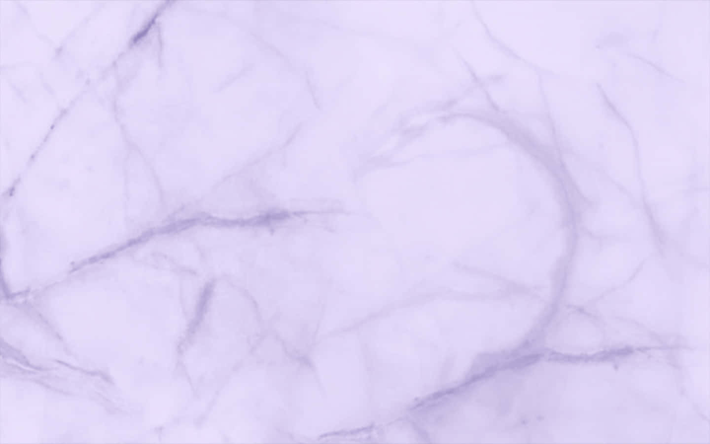 Purple Marble 桌布 壁紙 — 柔軟的薰衣草大理石，帶有細膩的灰色紋理，流暢地覆蓋在光滑表面上。