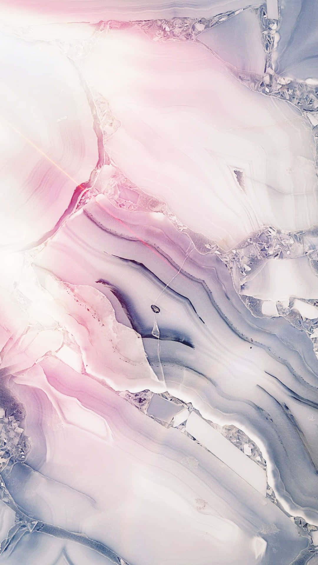 Marble Phone 桌布 壁紙 — 柔軟粉紅、白色和灰色中帶有結晶紋理和柔和漸層的流動抽象大理石圖案。