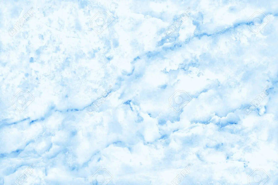 pastel 桌布 壁紙 — 柔軟蓬鬆的雪堆以清涼的藍白色調營造出寧靜的冬季質感。