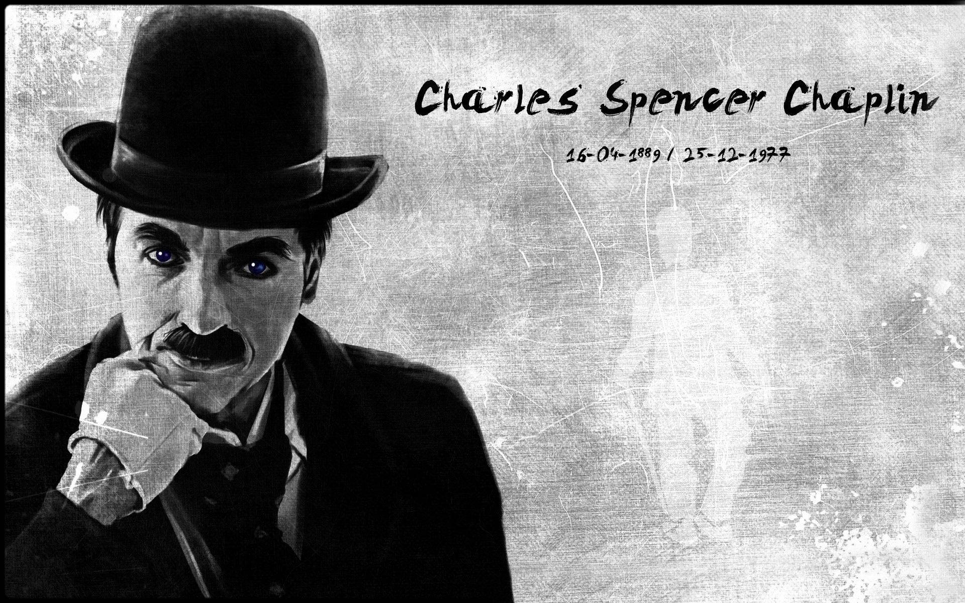 Chaplin 桌布 壁紙 — 查理·卓別林標誌性的圓頂禮帽和鬍鬚的粗糙黑白肖像，身後有一個幽靈般的身影。