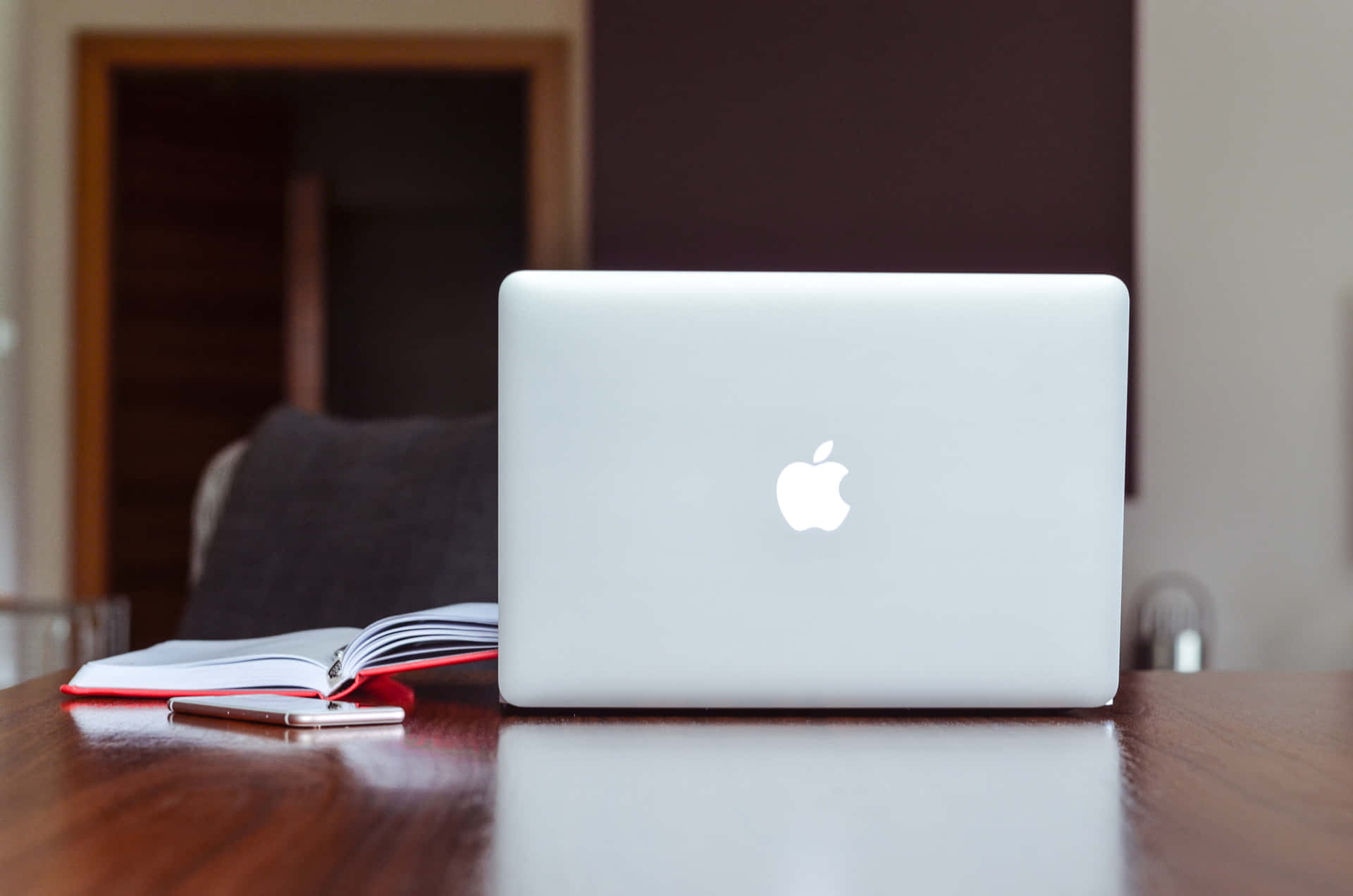 簡約美學的 Macbook 圖片 — 美學 MacBook 壁紙 壁紙