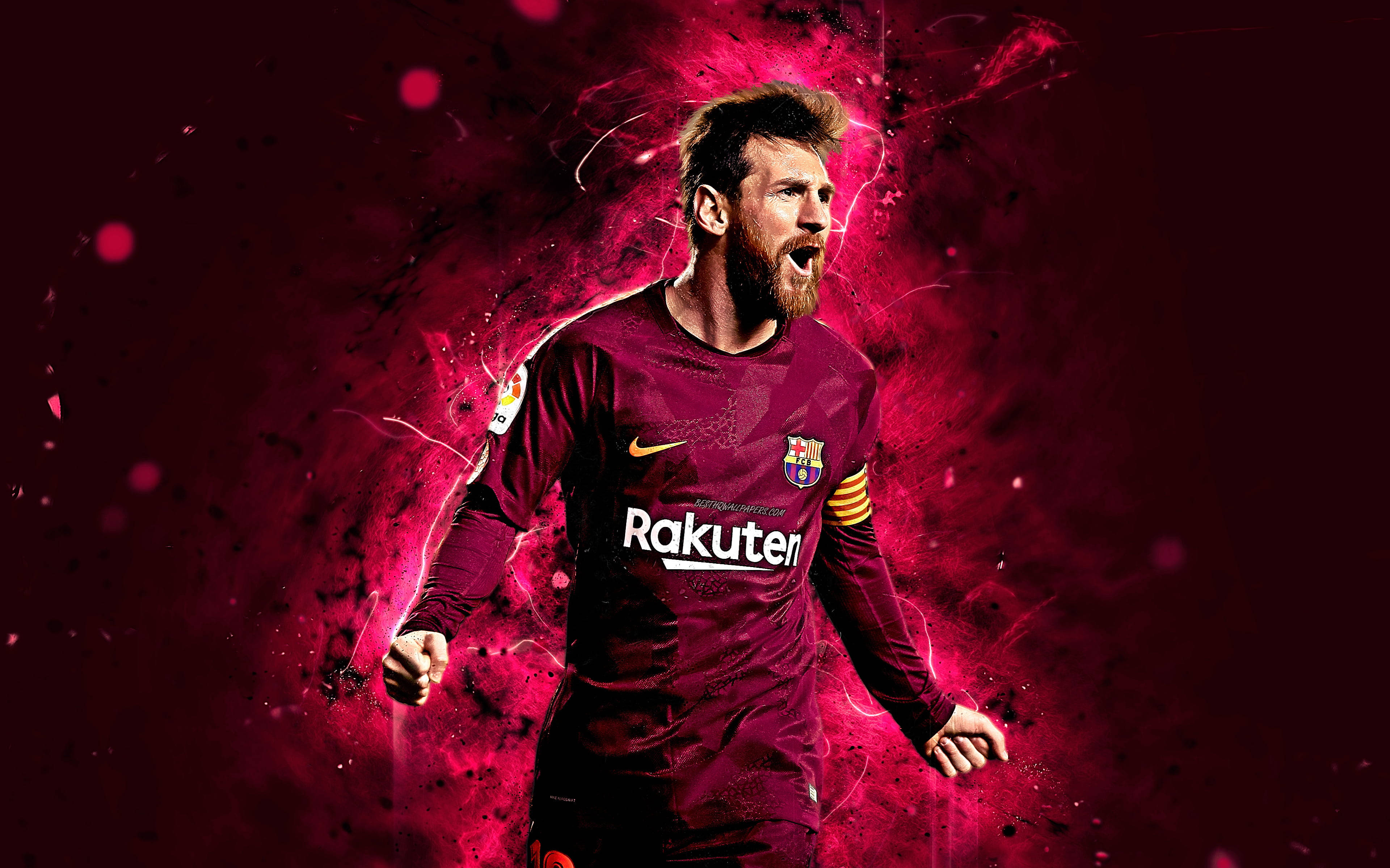 Messi 4K Ultra HD 桌布 壁紙 — 梅西身穿栗色巴塞隆納球衣，在充滿活力的粉紅色和紅色爆炸背景前，充滿能量地咆哮。
