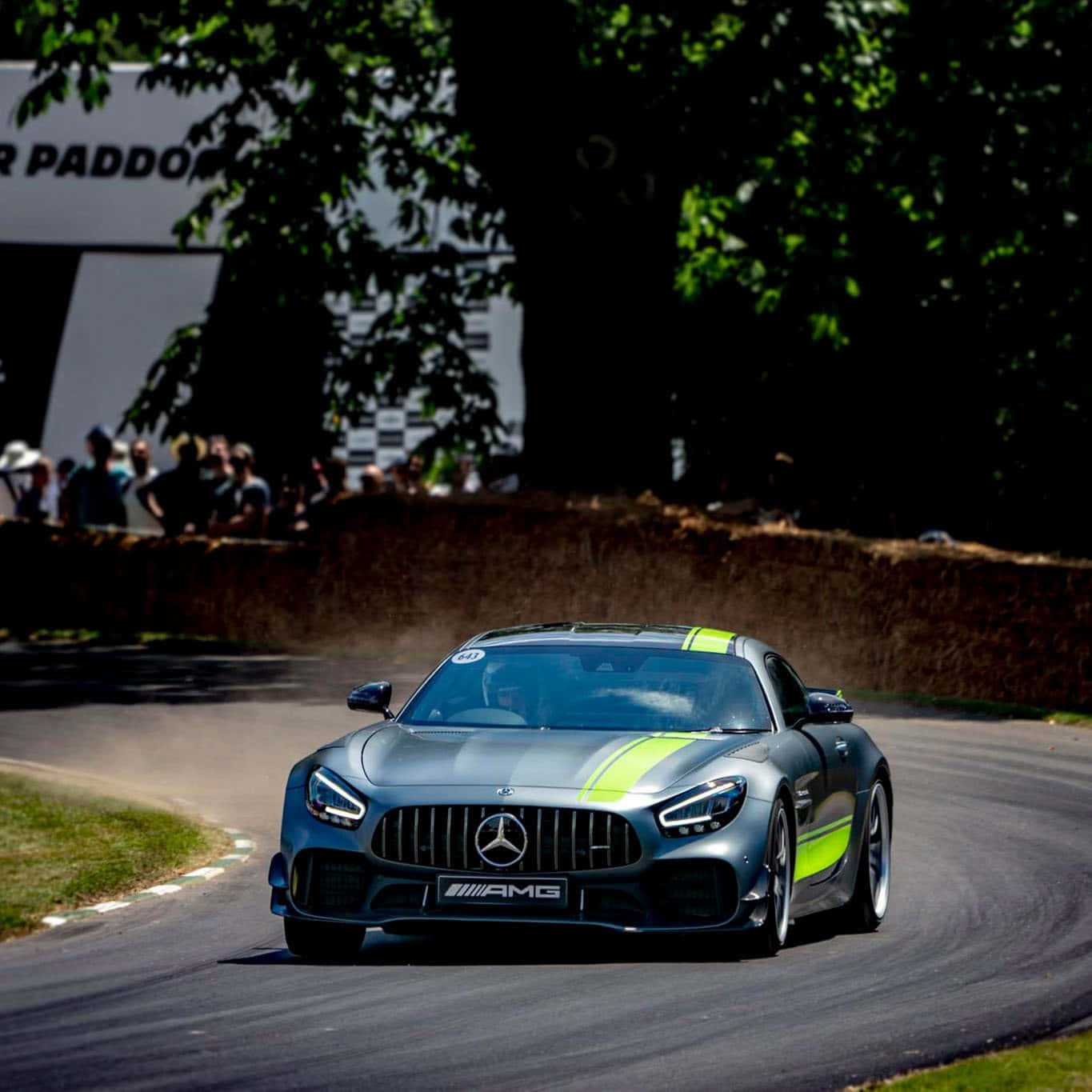 梅賽德斯-AMG GT3 GT4 超跑背景 — R33 GT-R 壁紙