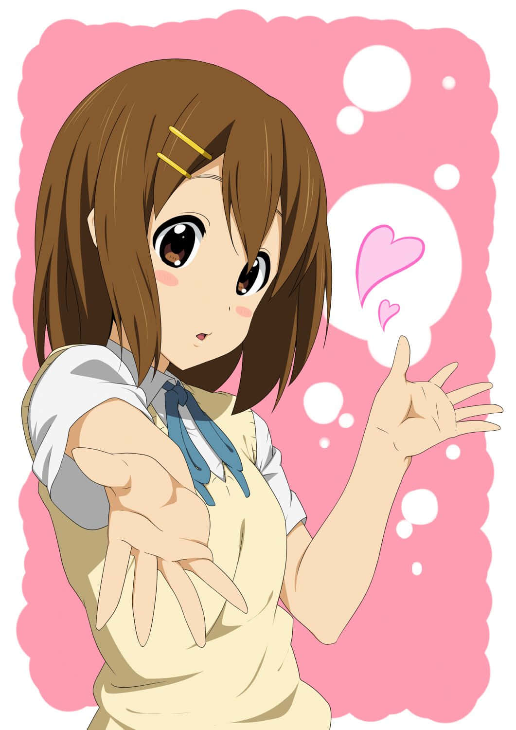 yui hirasawa 桌布 壁紙 — 棕色頭髮、繫著藍色蝴蝶結的動漫女孩，在帶有心形圖案的粉紅色泡泡背景前伸出雙手。