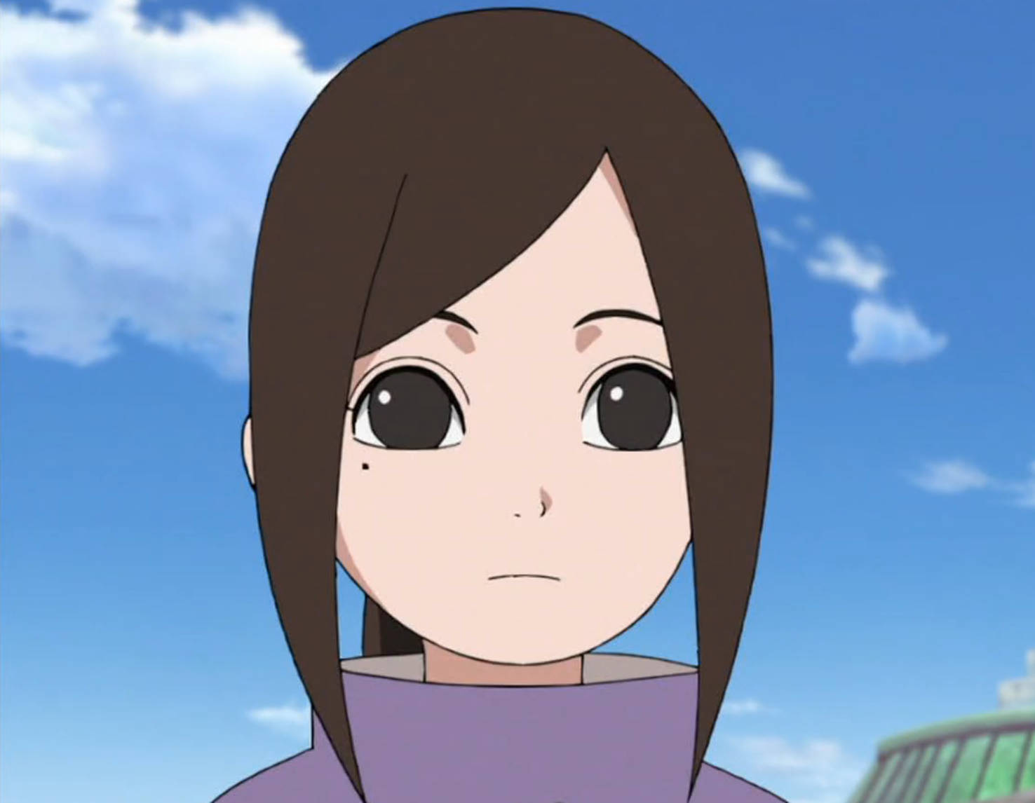 izumi uchiha 桌布 壁紙 — 棕色頭髮和大眼睛的動漫女孩，在藍天白雲下認真地凝視。