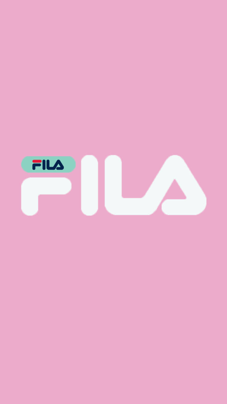 Fila 桌布 壁紙 — 極簡粉色背景，白色和藍綠色Fila標誌居中突出。