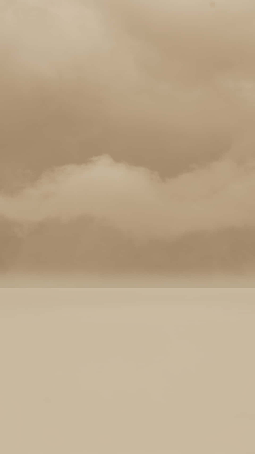 美學米色 桌布 壁紙 — 極簡風格的 sepia 色調天空，柔軟的雲朵漂浮在平坦的地平線之上。