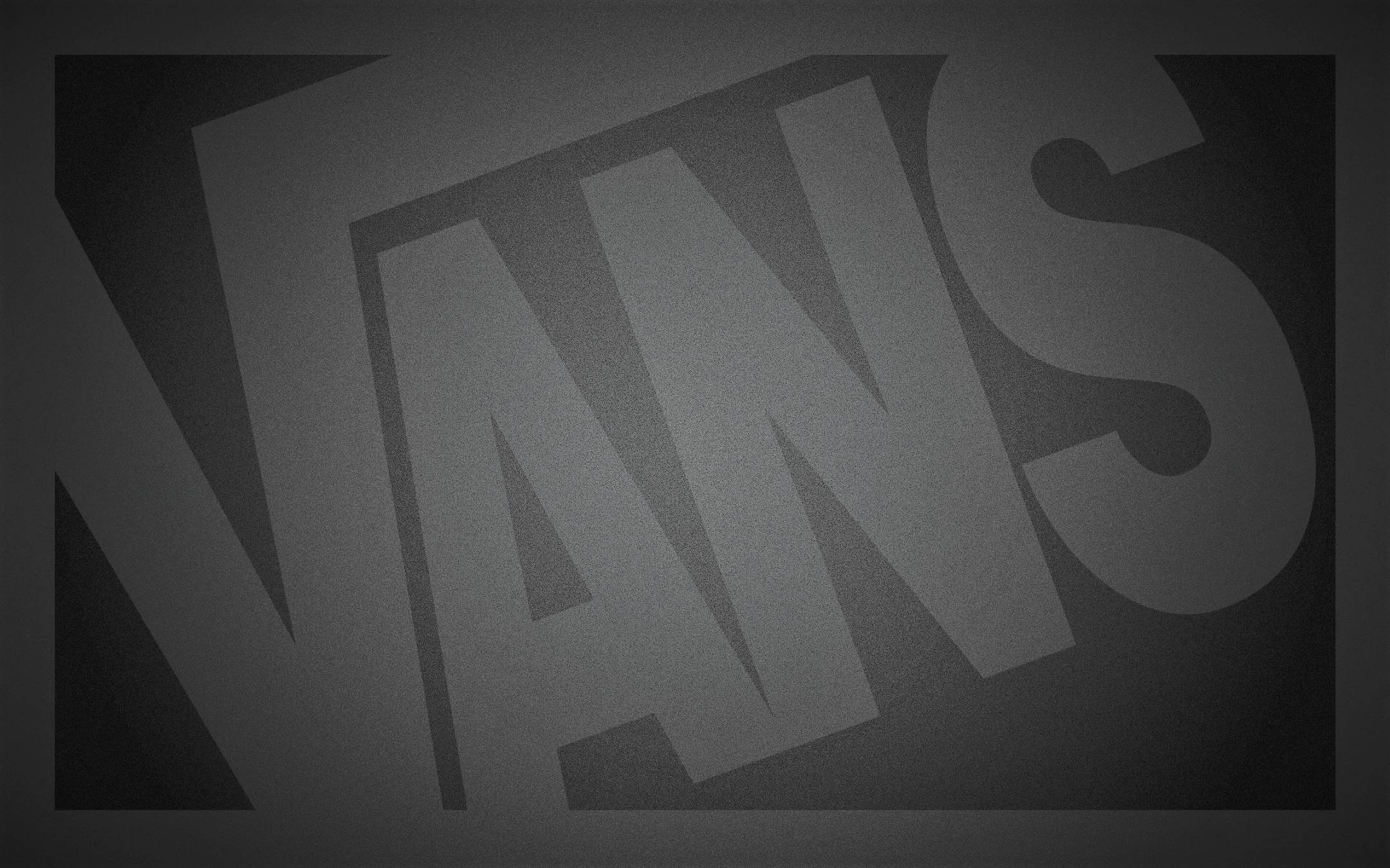 Vans Logo 桌布 壁紙 — 極簡黑白桌布，VANS標誌以粗體灰色字體呈現，背景為帶紋理的深色漸變。