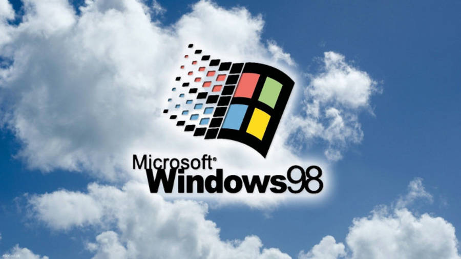 Original Windows 桌布 壁紙 — 標誌性的Windows 98標誌漂浮在明亮的藍天和蓬鬆的白雲之間。