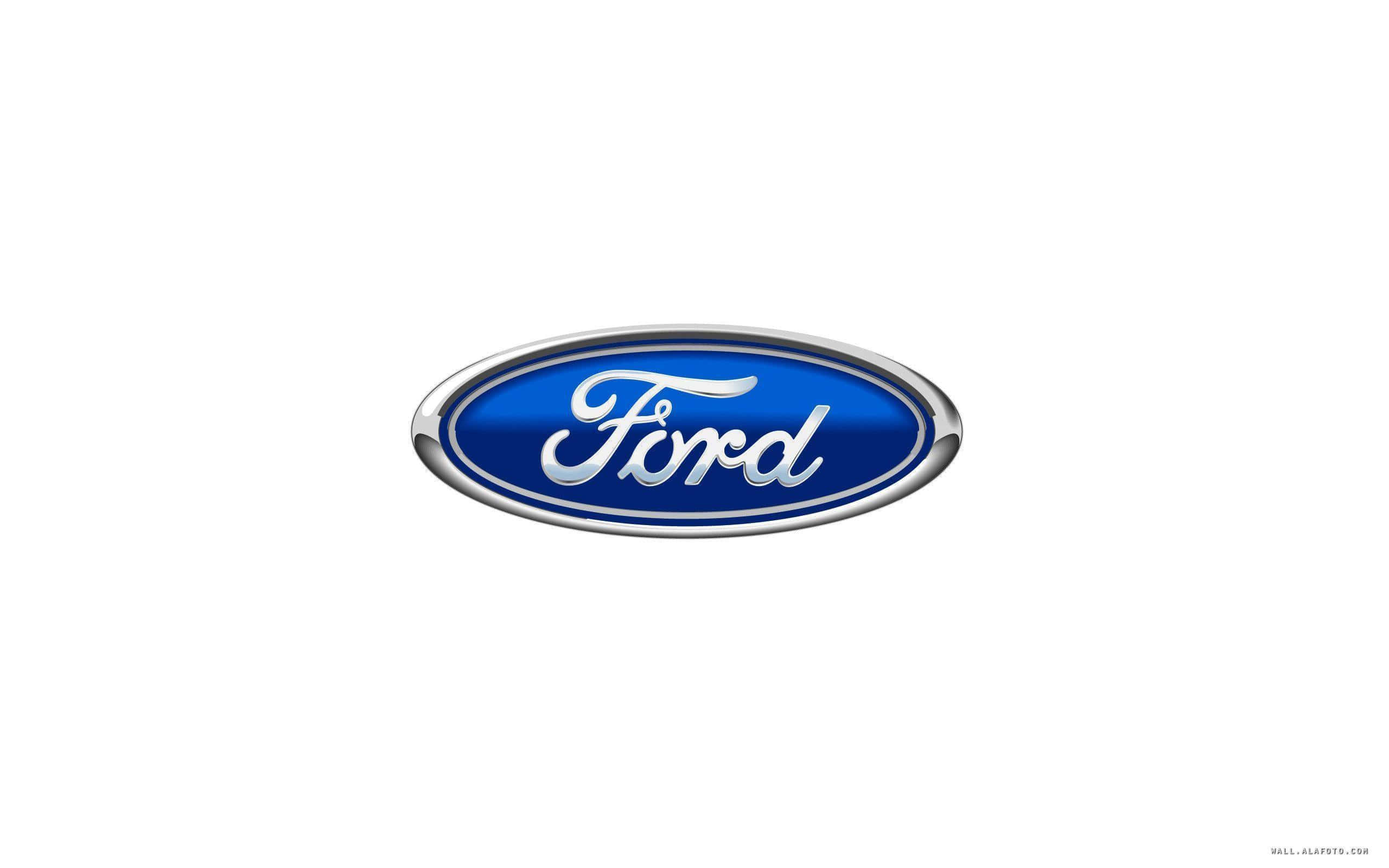 Ford Logo 桌布 壁紙 — 標誌性的福特標誌在深藍色橢圓形上閃耀著金屬銀色字體，襯托在純白背景上。