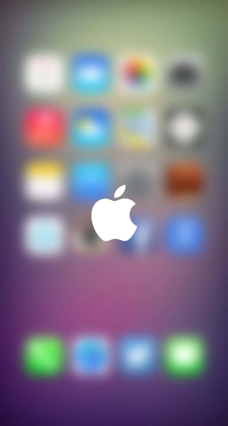 桌布 壁紙 — 模糊的 iPhone 主螢幕，帶有彩色應用程式圖示和一個突出的白色 Apple 標誌居中。