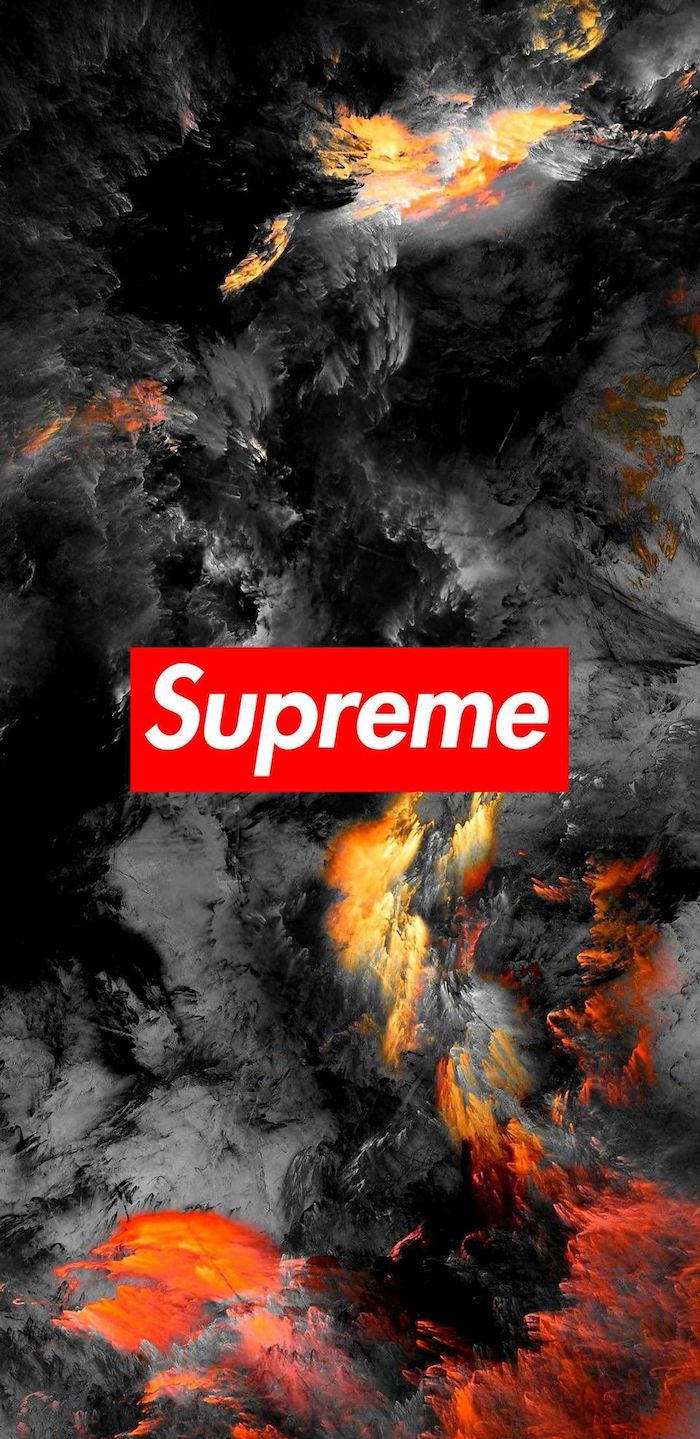 orange supreme 桌布 壁紙 — 橙色和黑色煙霧的熾熱抽象爆炸，中央有一個大膽的紅色Supreme標誌。