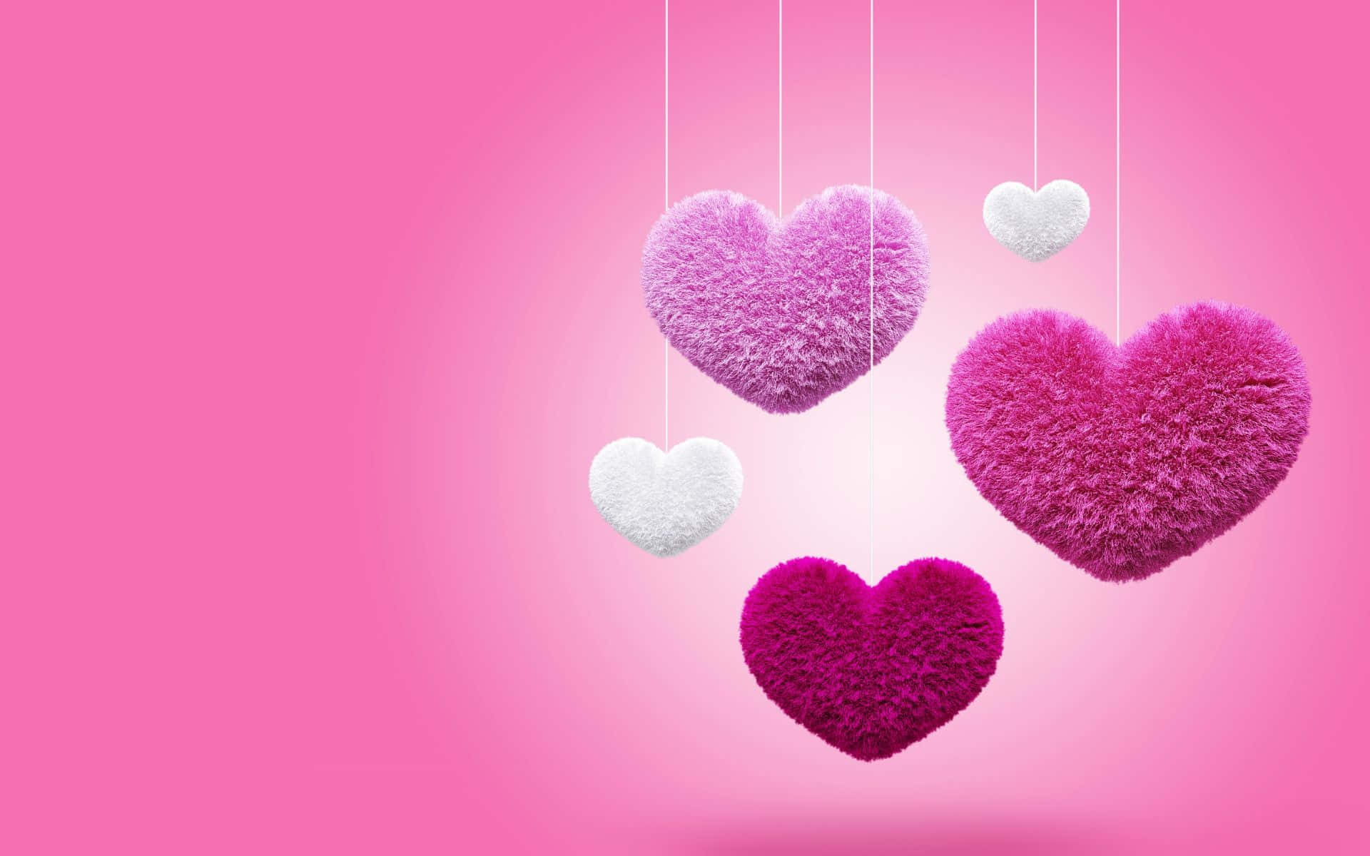 3d Heart 桌布 壁紙 — 毛茸茸的粉紅色和白色心形懸掛在柔和的漸變粉紅色背景上。