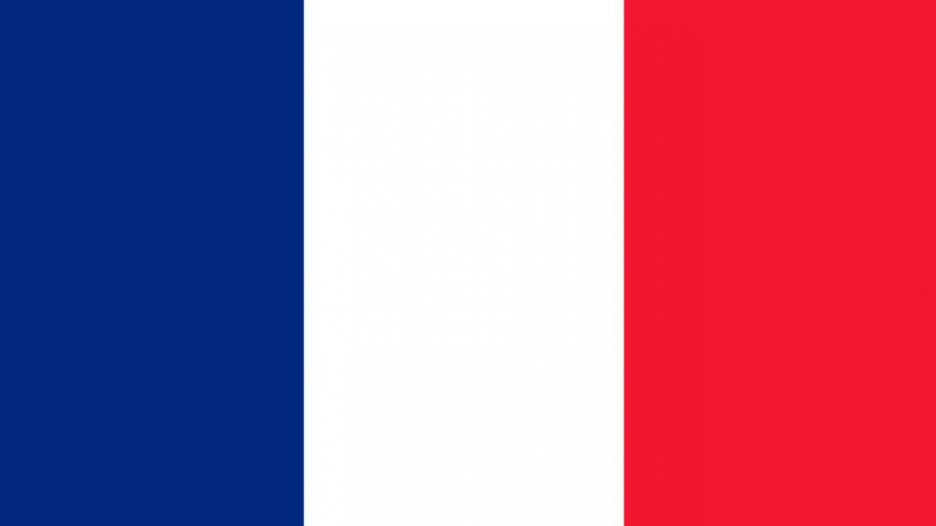 France Flag 桌布 壁紙 — 法國國旗展示三條垂直的藍、白、紅條紋，寬度相等。