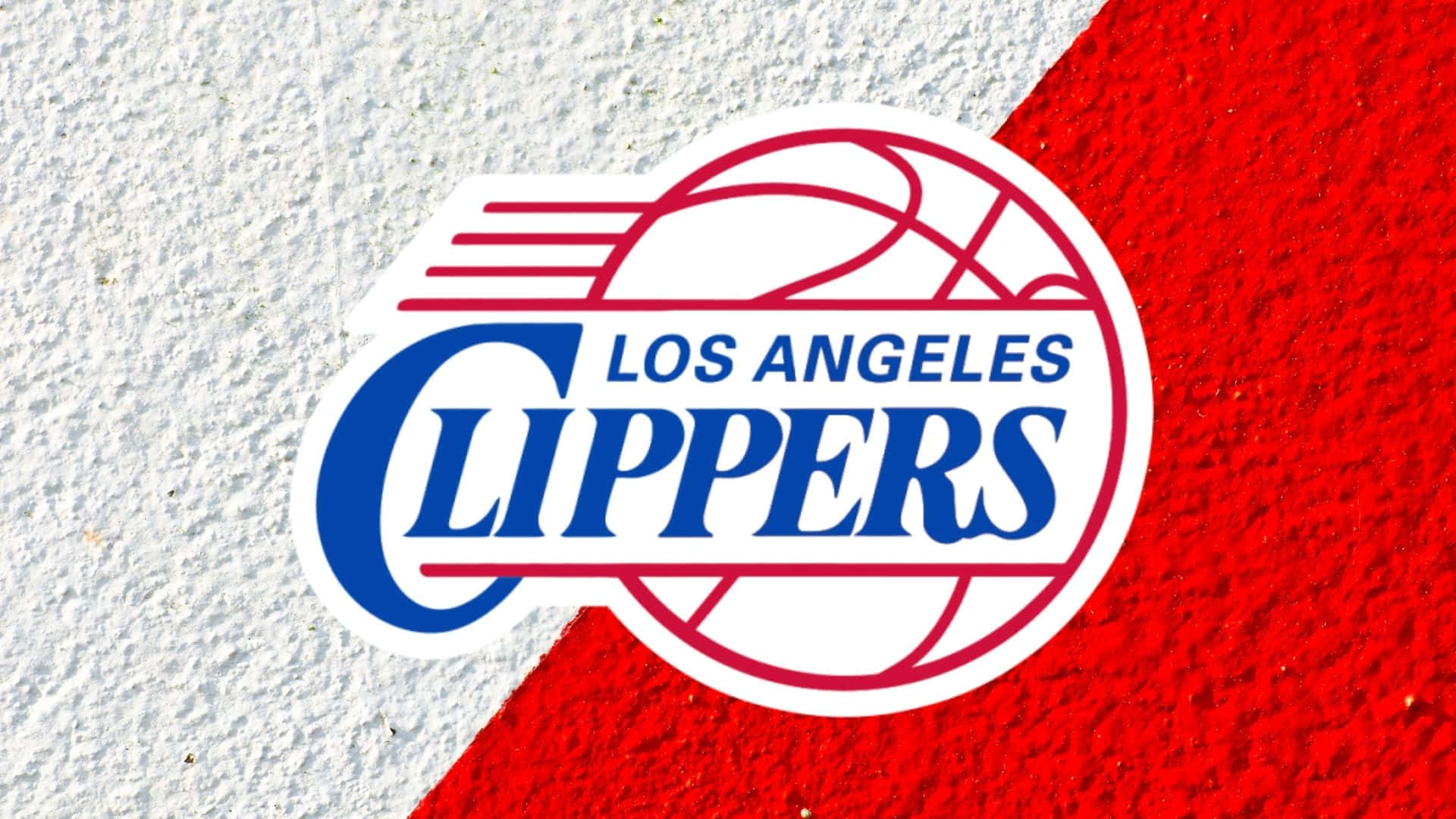 Clippers 桌布 壁紙 — 洛杉磯快艇隊標誌貼紙，貼在紅白紋理牆上，搭配大膽的球隊顏色。