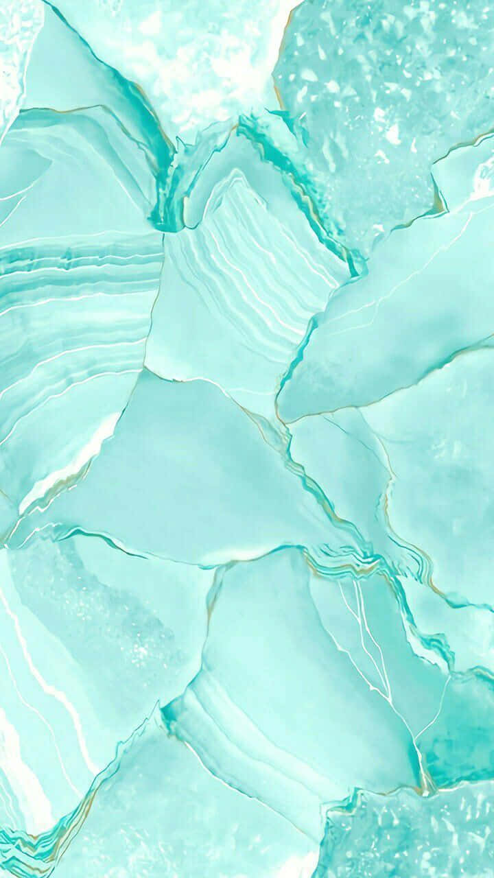 Teal Marble 桌布 壁紙 — 流動的抽象圖案，由青綠色和白色大理石搭配金色紋理構成，營造出寧靜而奢華的視覺質感。