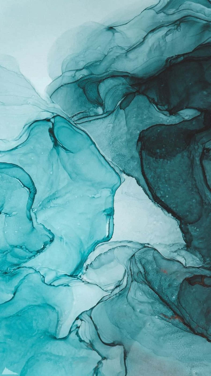Pastel Blue Green 桌布 壁紙 — 流動的藍綠色和白色墨水漩渦營造出夢幻般的抽象構圖，帶有柔和的漸層和有機流動形態。