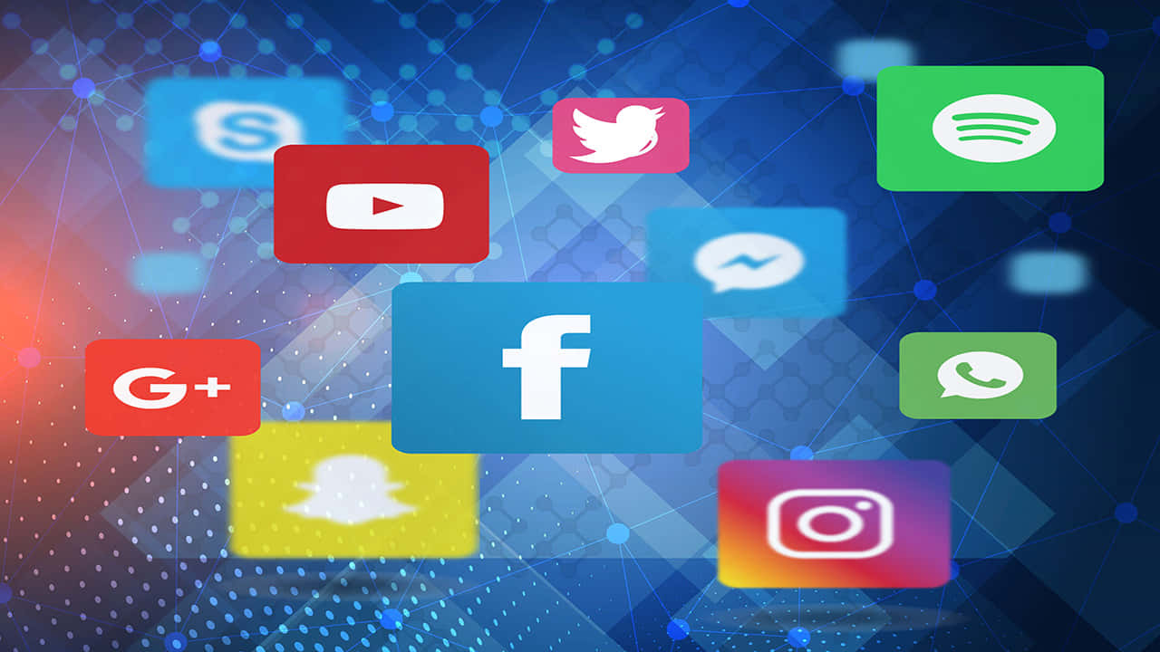 Social Media Logos 桌布 壁紙 — 浮動的社交媒體應用程式圖標在未來主義的藍色數位網路背景上發光。