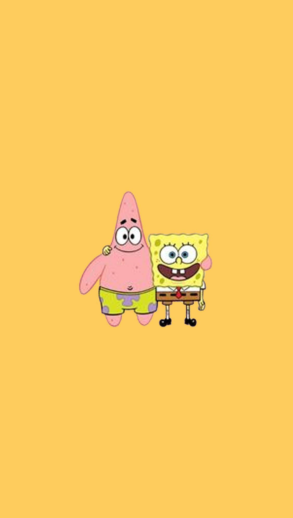 Cute Yellow Aesthetic 桌布 壁紙 — 海綿寶寶和派大星一起站在純黃色背景前，表情歡快。