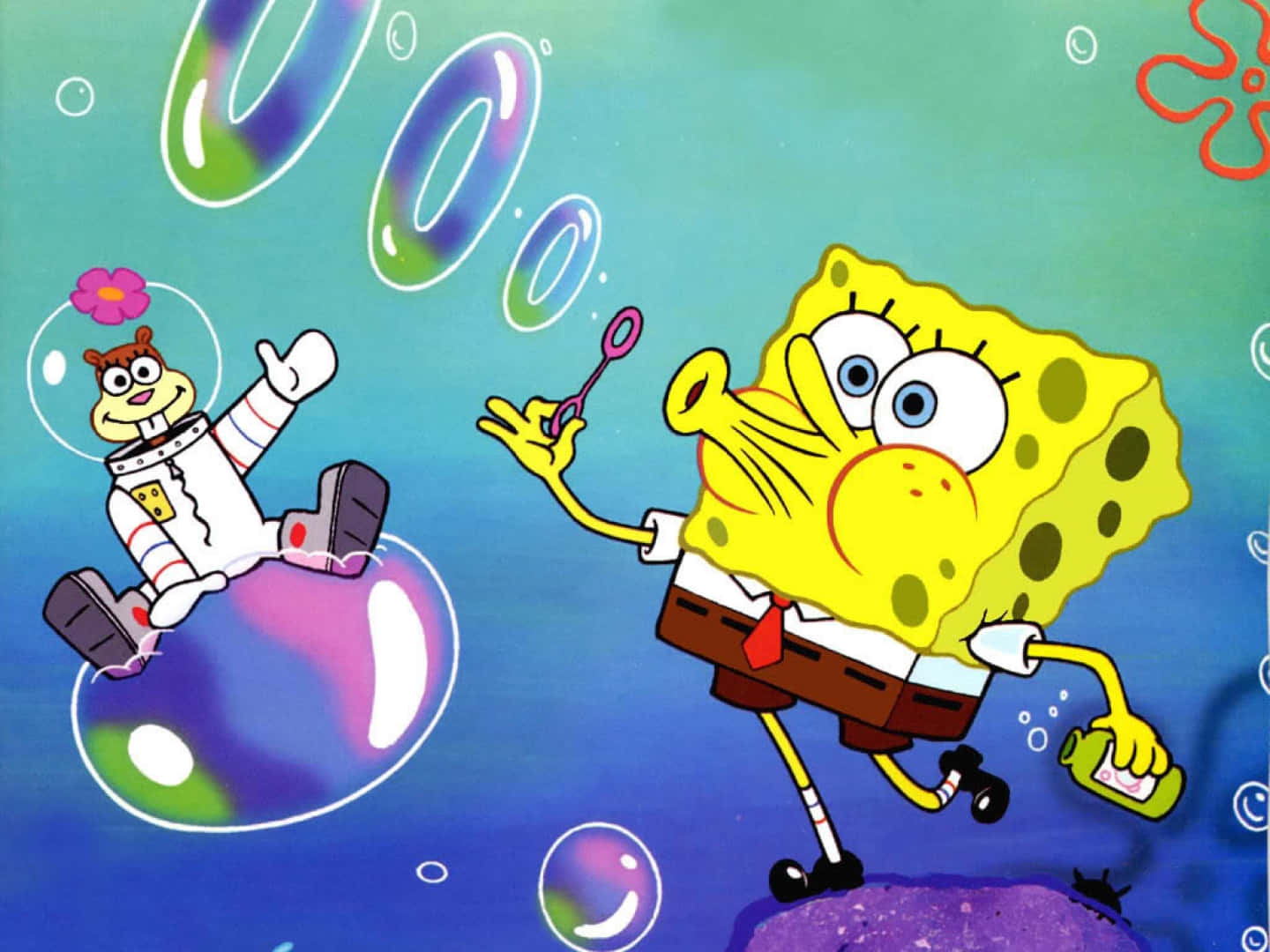 Spongebob Zoom 桌布 壁紙 — 海綿寶寶在水底吹出彩色泡泡，珊迪·奇克斯穿著太空衣漂浮在其中一個泡泡裡面。