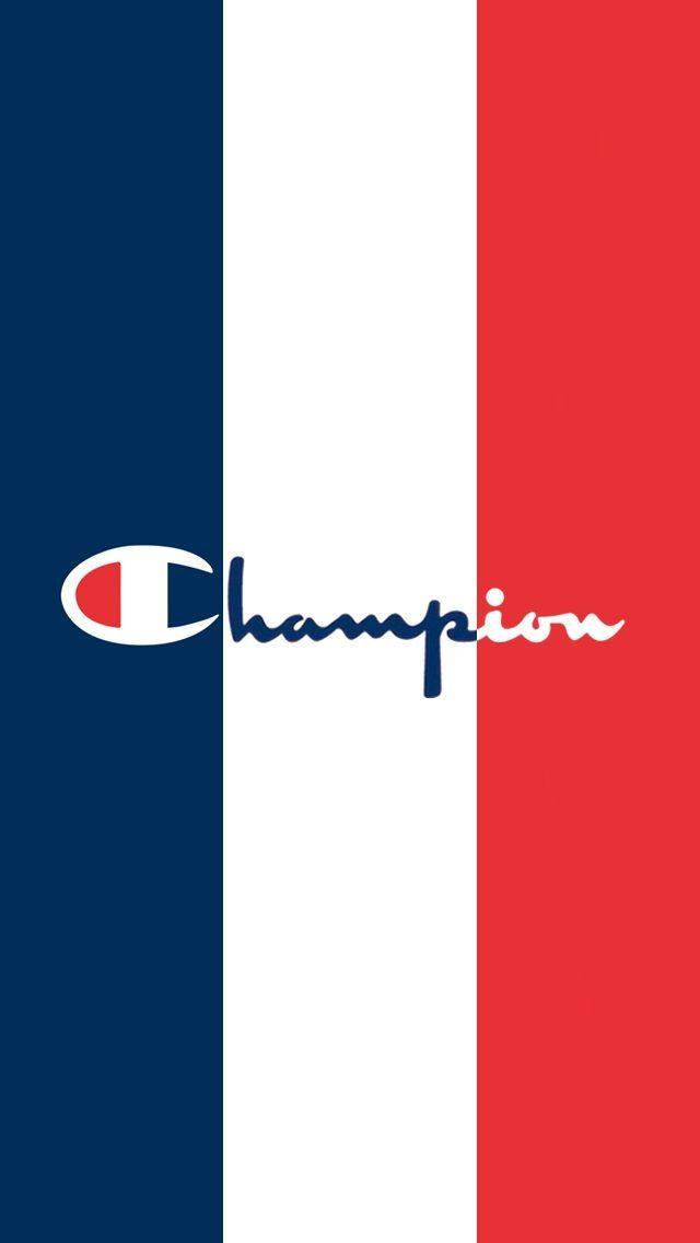 Champion Logo 桌布 壁紙 — 海軍藍、紅色和白色垂直條紋中的Champion標誌，背景乾淨簡約。