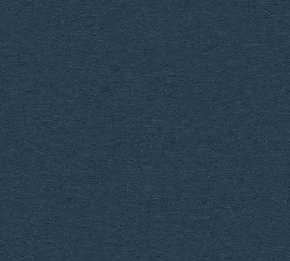 Dark Textured 桌布 壁紙 — 海軍藍色光滑皮革紋理的近距離特寫，帶有細微的粒面圖案。