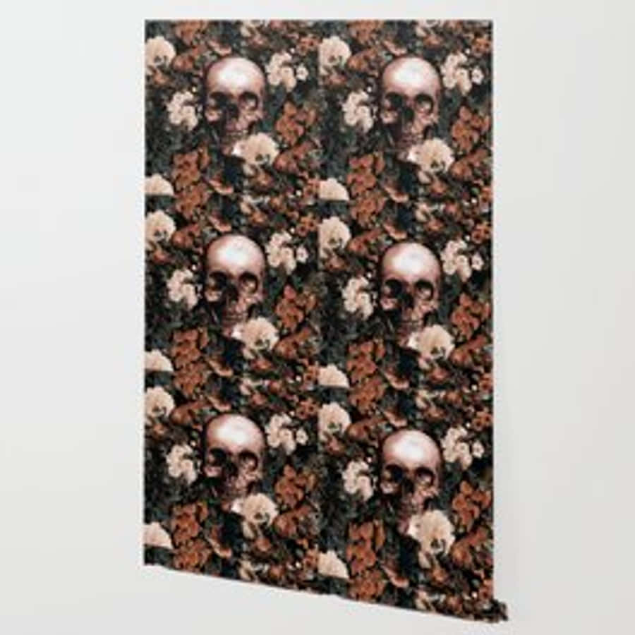 Memento Mori 桌布 壁紙 — 深棕色紋理背景上，人類頭骨與白色花朵纏繞的重複圖案。