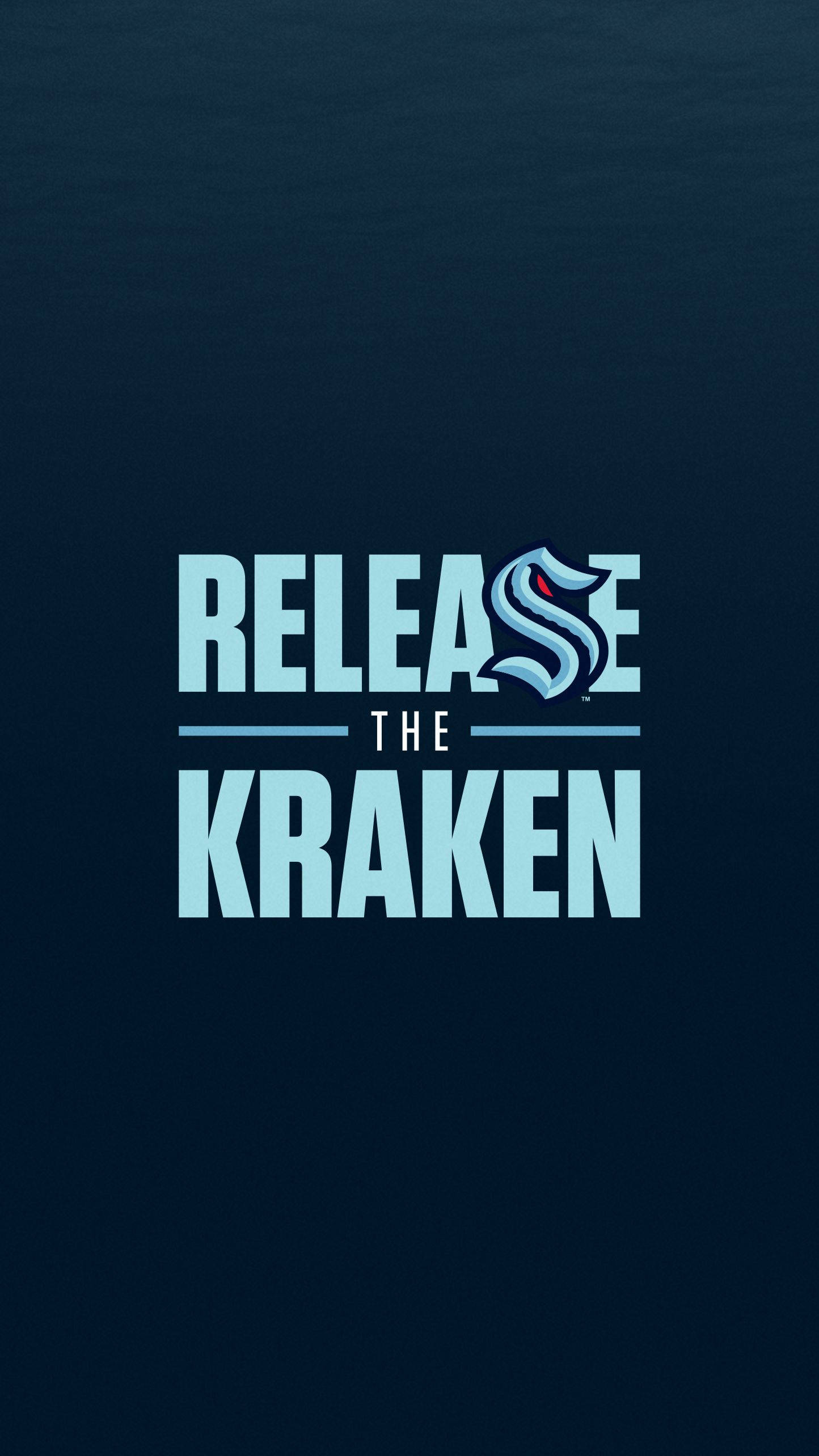 Kraken 桌布 壁紙 — 深海軍藍背景上，淺藍色粗體文字寫著 release the kraken，並帶有風格化的克拉肯標誌。