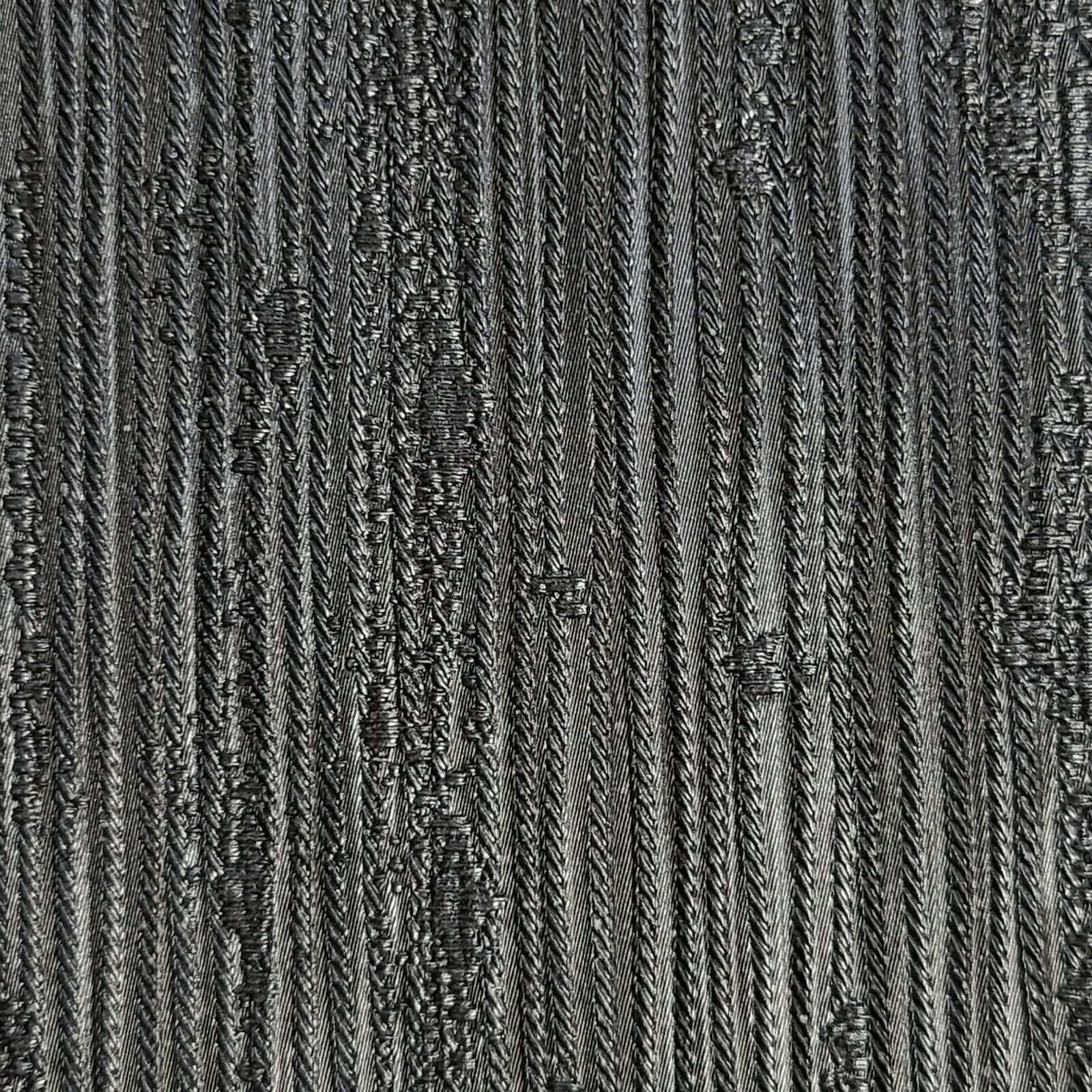 Grey Texture 桌布 壁紙 — 深灰色帶垂直棱紋圖案及微妙光澤的紋理編織布料特寫。